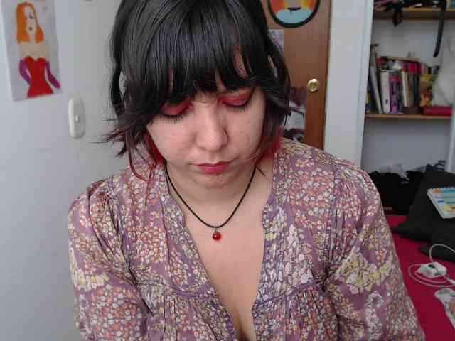 NanaBela webcam