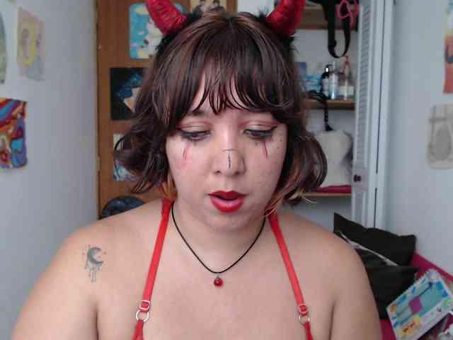NanaBela webcam