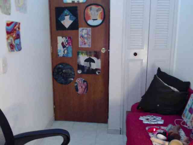 NanaBela webcam