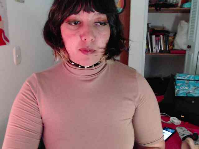 NanaBela webcam