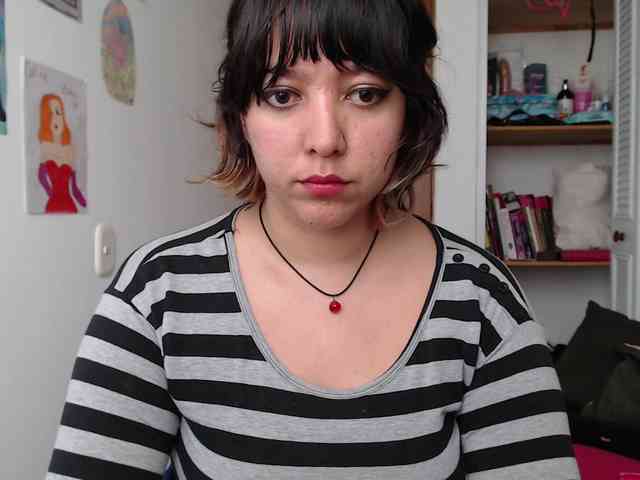 NanaBela webcam