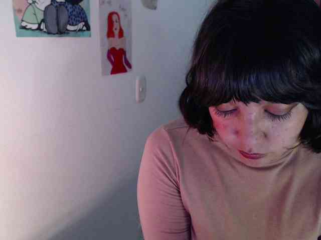 NanaBela webcam