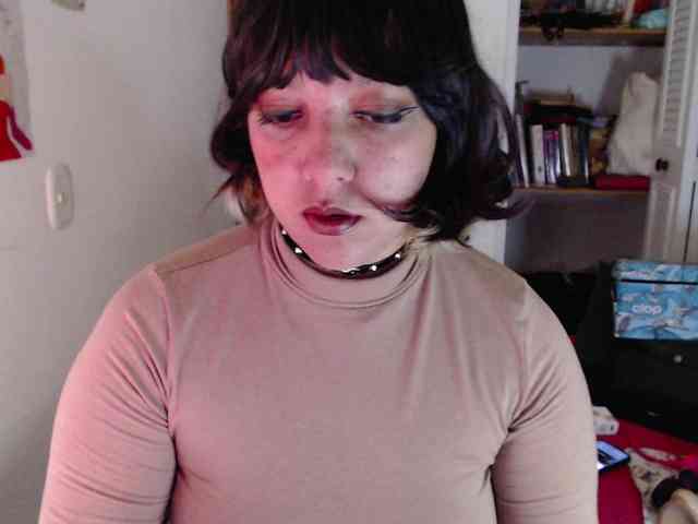 NanaBela webcam