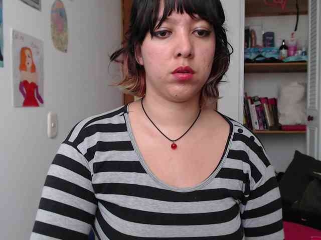 NanaBela webcam