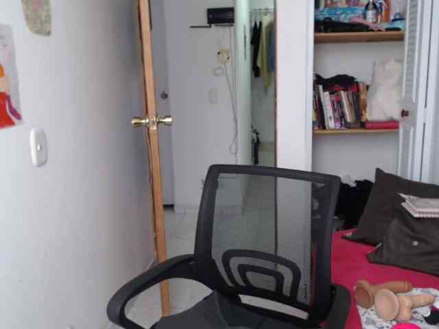 NanaBela webcam