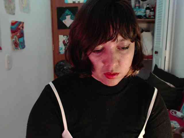 NanaBela webcam
