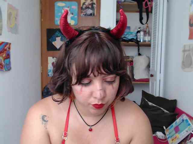 NanaBela webcam