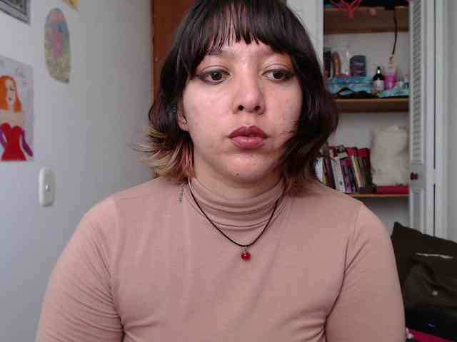 NanaBela webcam