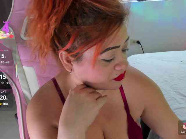 Candy1982 webcam