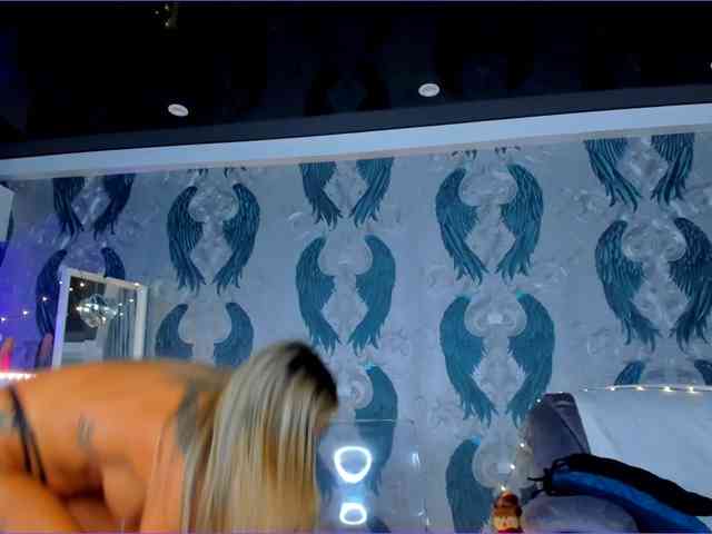 anneswhite anneswhite