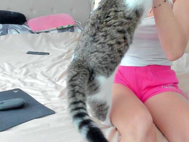 mariemarie03's BongaCams show and profile