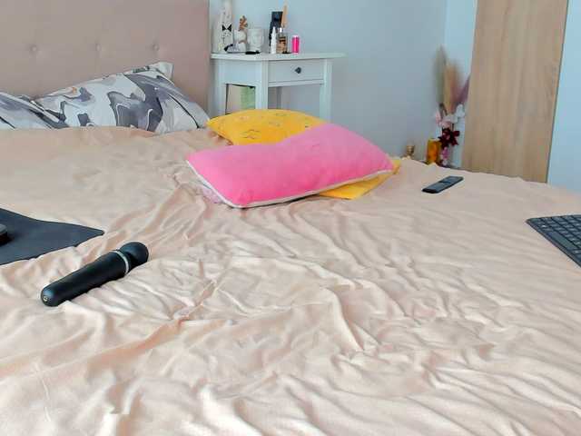 mariemarie03's BongaCams show and profile