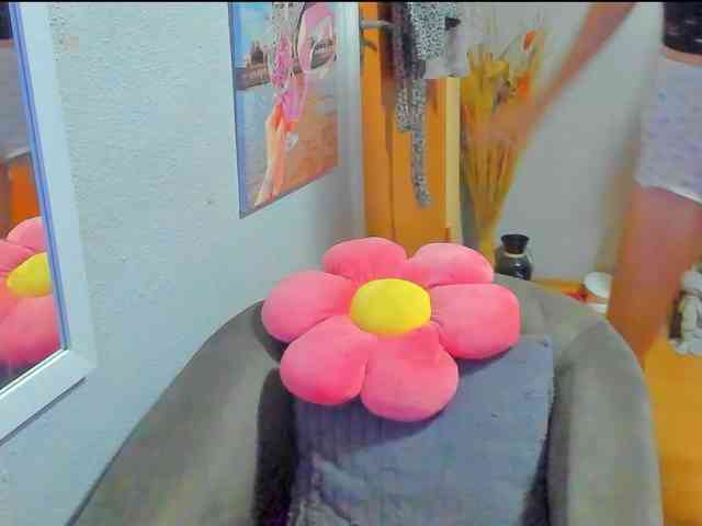 mariemarie03 webcam