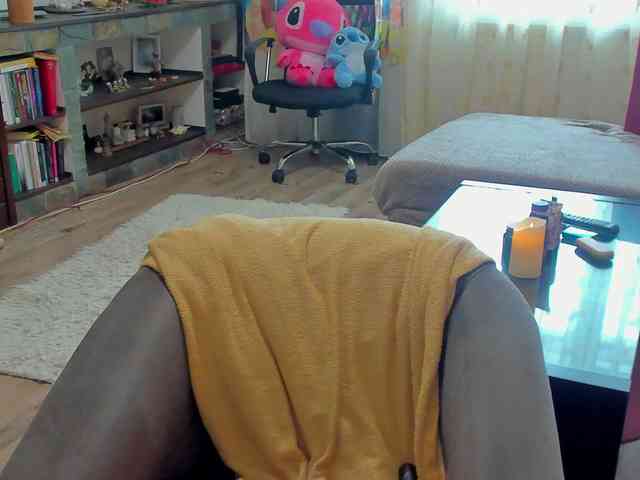 mariemarie03 Live Webcam on BongaCams