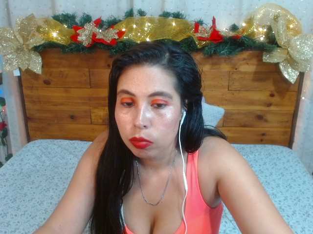 NikkiMilky webcam bongacams model stream image