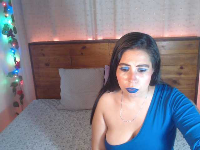 NikkiMilky's BongaCams show and profile