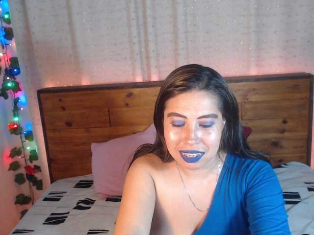 NikkiMilky's BongaCams show and profile