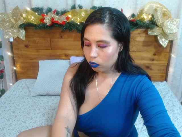 NikkiMilky NikkiMilky