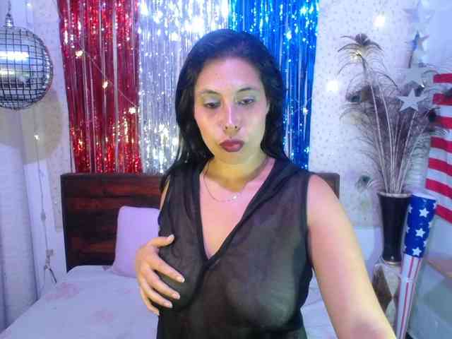 NikkiMilky