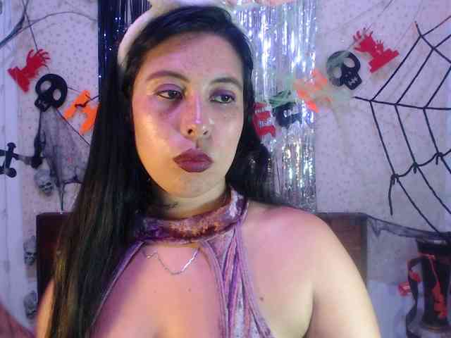 NikkiMilky