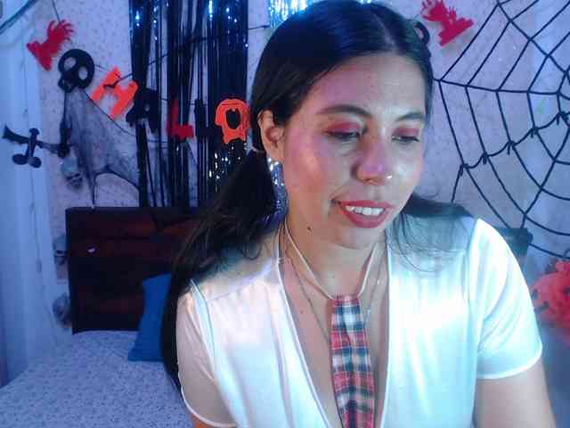 NikkiMilky