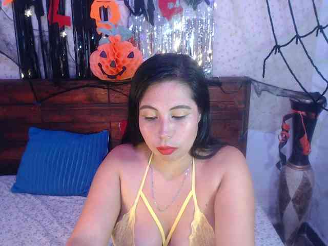 NikkiMilky