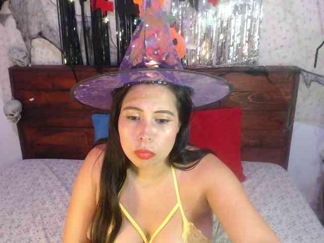 NikkiMilky
