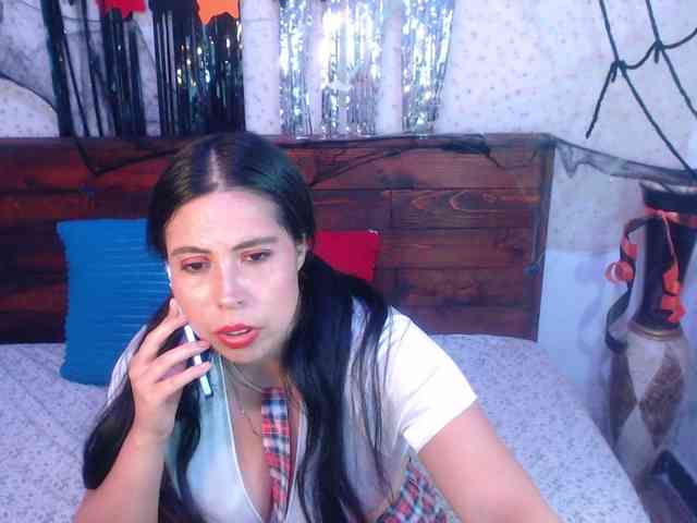 NikkiMilky