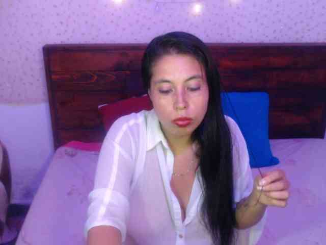NikkiMilky