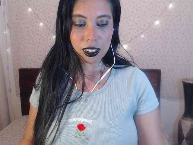 NikkiMilky NikkiMilky