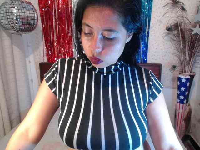 NikkiMilky