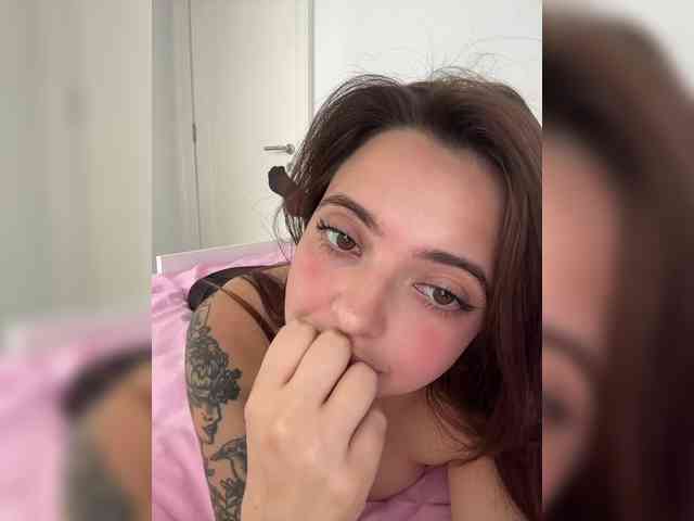 GoodGirl21 webcam