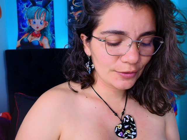 bulma-hot- from BongaCams is Freechat