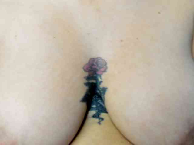bulma-hot- webcam