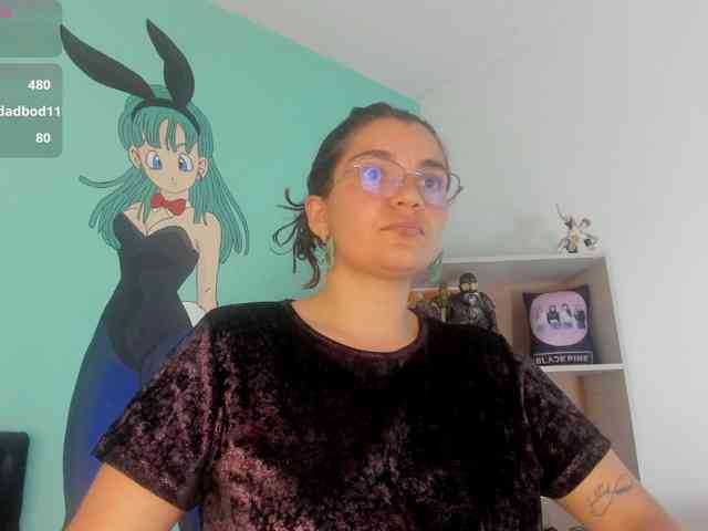 bulma-hot- webcam