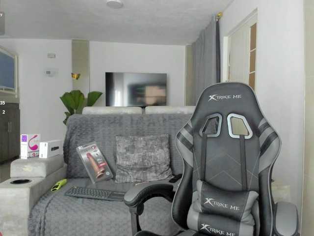 DulceRomance's BongaCams show and profile