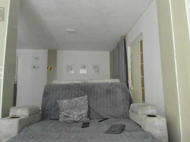 DulceRomance's BongaCams show and profile