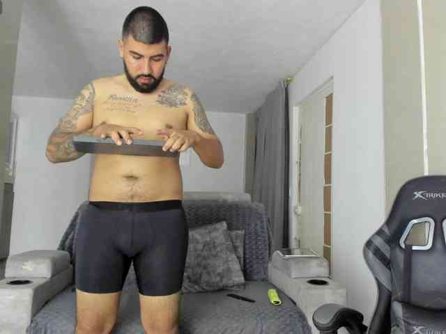 DulceRomance Live Webcam on BongaCams