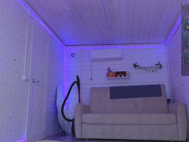 misss-vikki's BongaCams show and profile