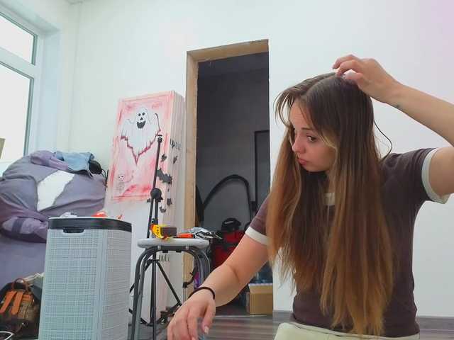 misss-vikki's BongaCams show and profile