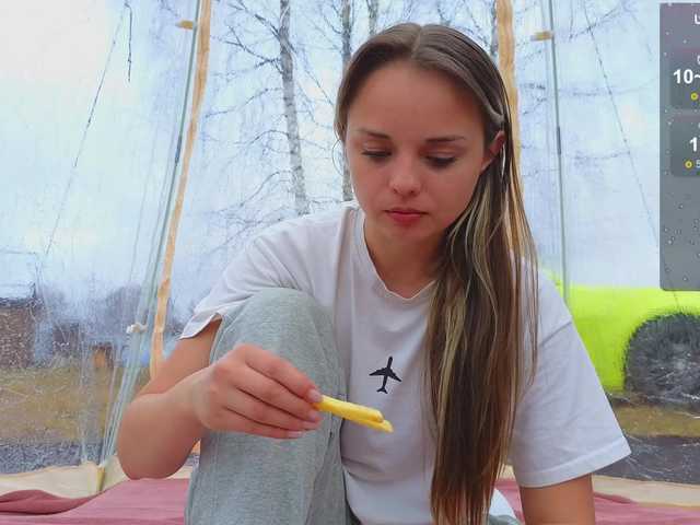 misss-vikki's BongaCams show and profile