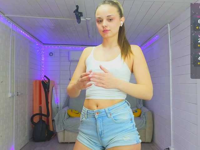 le modèle misss-vikki est en webcam porno dans un show sur le site bongacams, il possède les tags suivants: White/Caucasian,Brunette,Shaved
