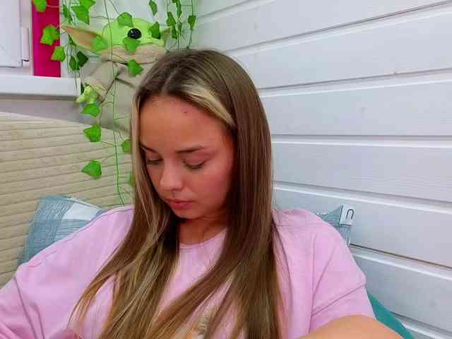 misss-vikki webcam