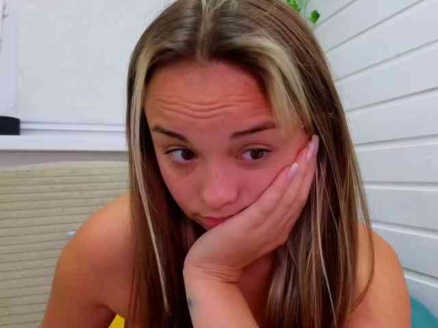 misss-vikki webcam
