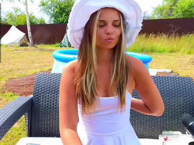 misss-vikki webcam
