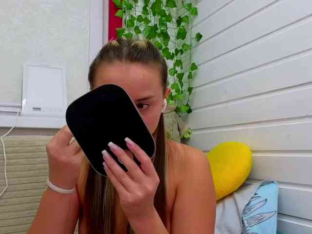 misss-vikki webcam