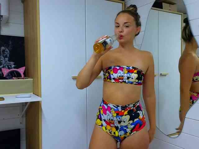 misss-vikki webcam