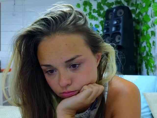 misss-vikki webcam