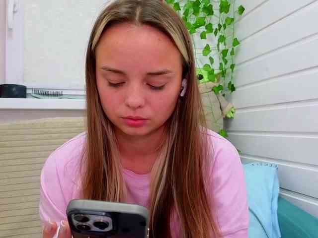 misss-vikki webcam