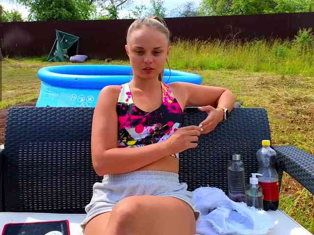 misss-vikki webcam